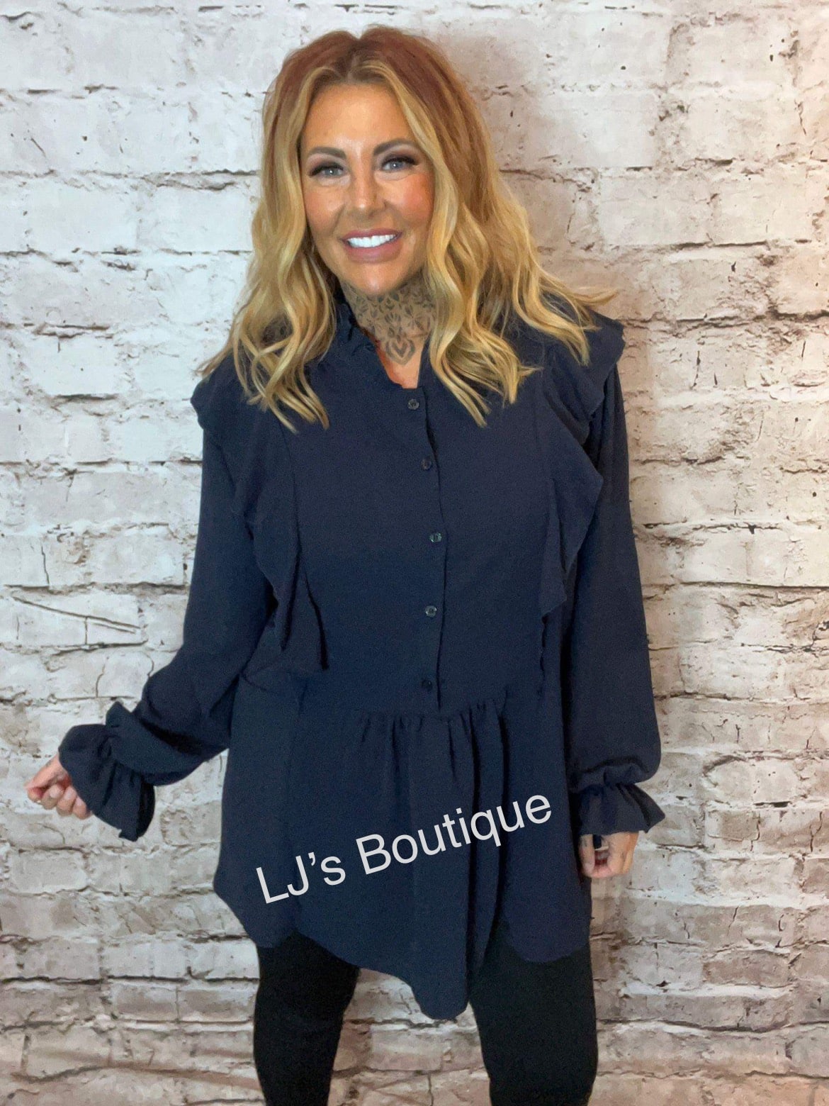 Chique Blouse Best fit 14-22 - LJ's Ladies Boutique